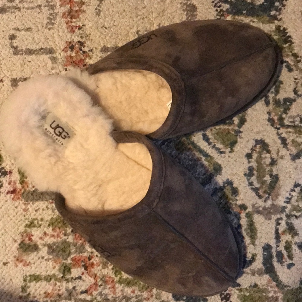 Men’s UGG Scuff Slippers Size 10- NEW!